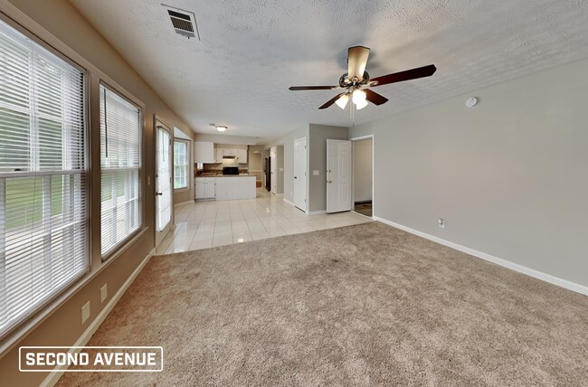 Building Photo - 1720 Wedgewood Dr