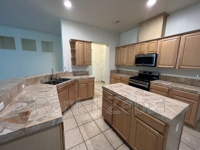 Building Photo - 1239 Catalina Dr