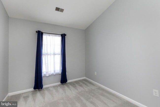 Building Photo - 205 Ridgepoint Pl