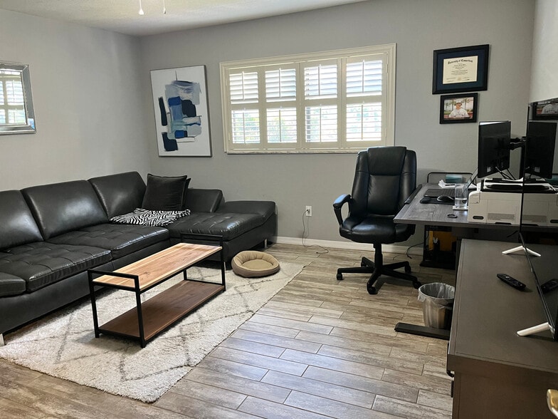 Bedroom - 6150 Gulfport Blvd S
