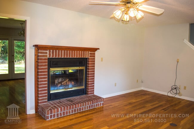 Building Photo - Beautiful Large home off of Mahan