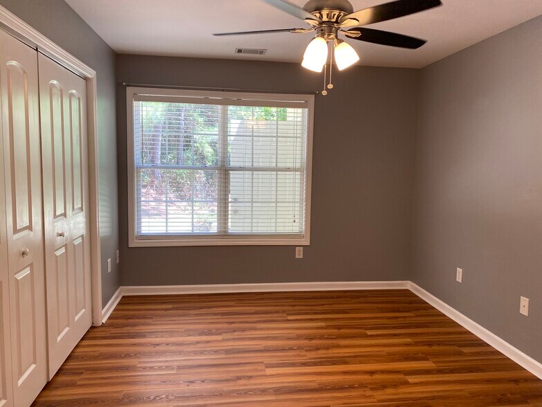 Downstairs bedroom - 1305 Cedar Shoals Drive #500