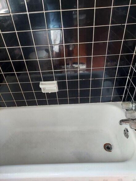 Building Photo - 3178 Pinehill Drive