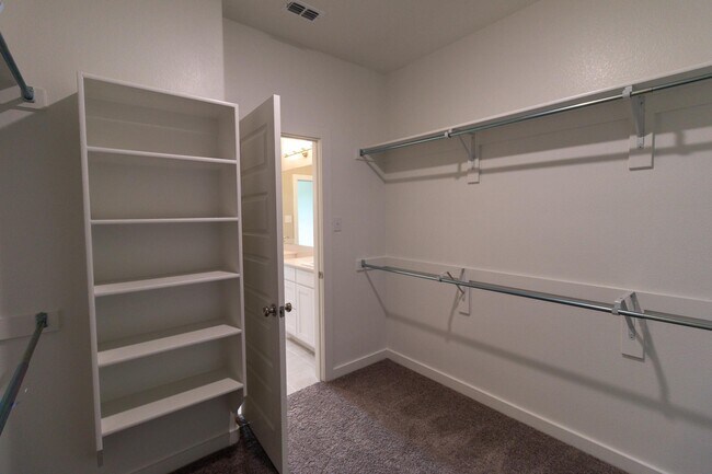 Building Photo - 1140 Enchanted Rock Ln