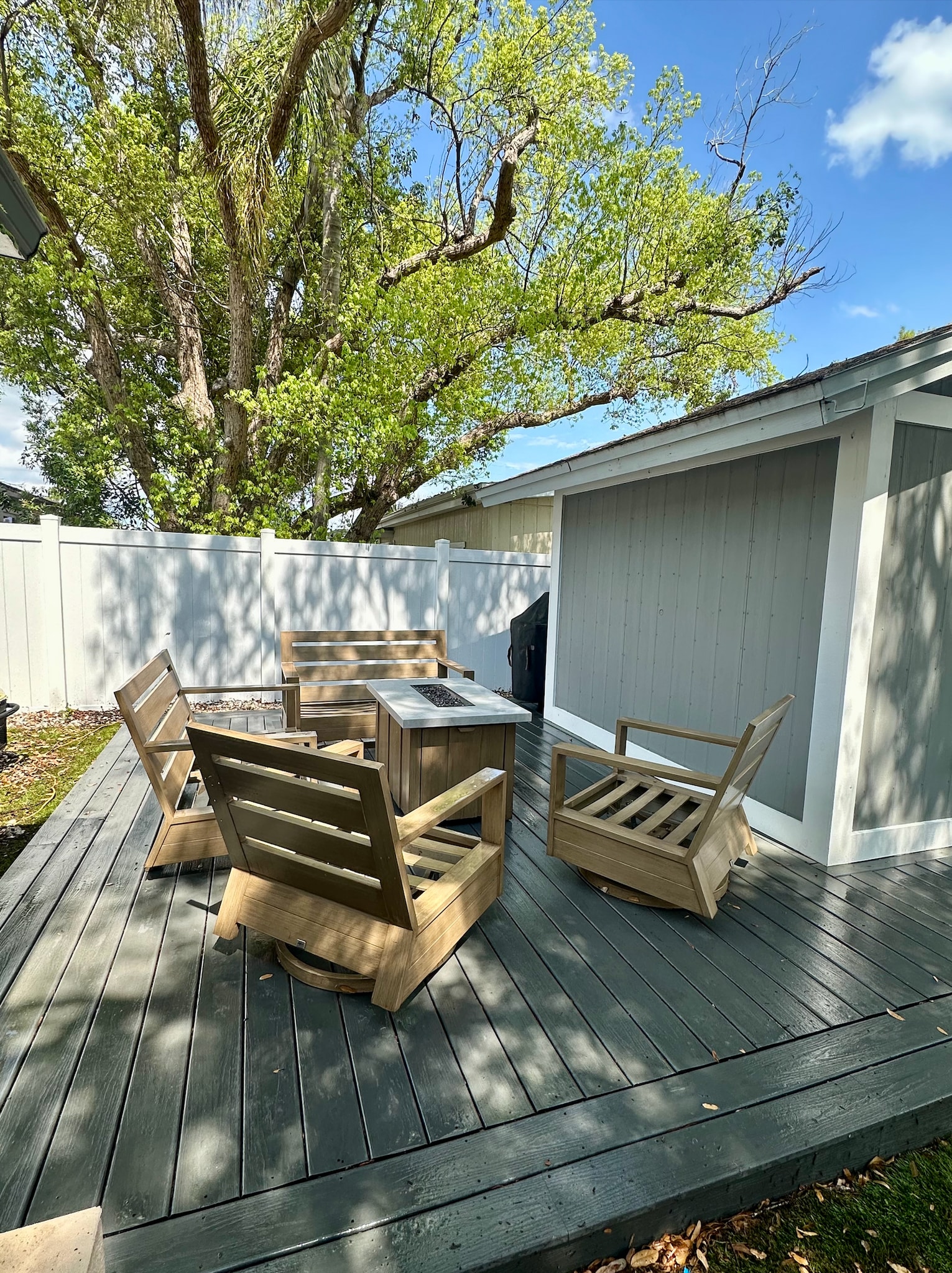 Building Photo - 6206 S Church Ave