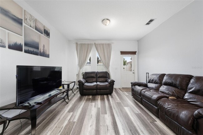 Building Photo - 901 Orchid Grove Blvd