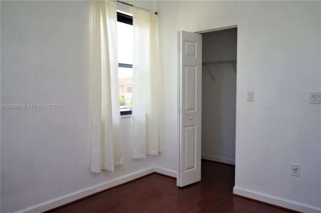 Building Photo - 3365 W 91st Terrace