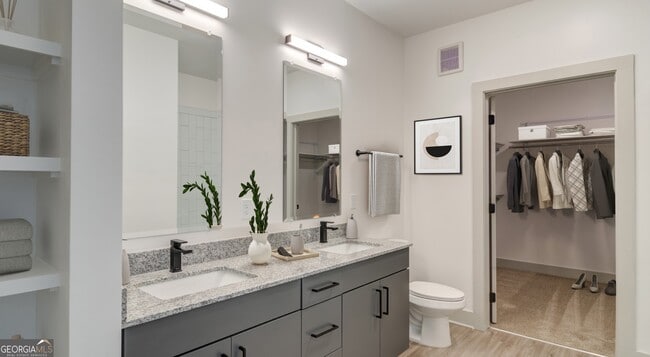 Building Photo - 1000 Rea Dr SW