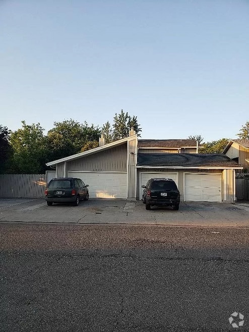 Building Photo - 2540 Antoine Ct