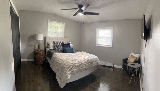 Building Photo - Beautifully Renovated, Modern Home