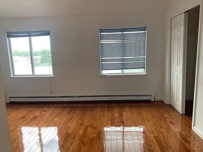 Building Photo - 43 Slayton Ave