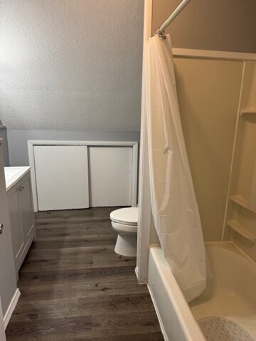 Building Photo - 6 Apple St