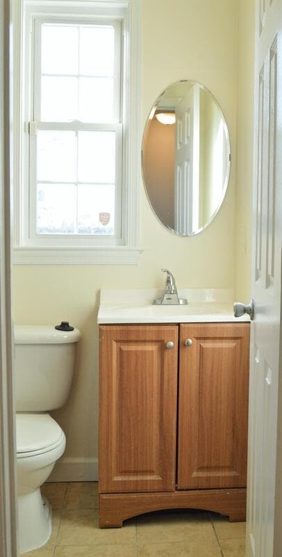 Building Photo - 2518 Kent Village Dr