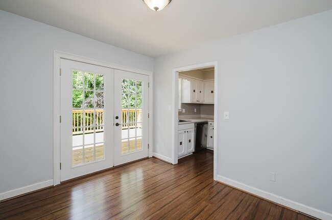 Building Photo - 2645 Southbury Cir
