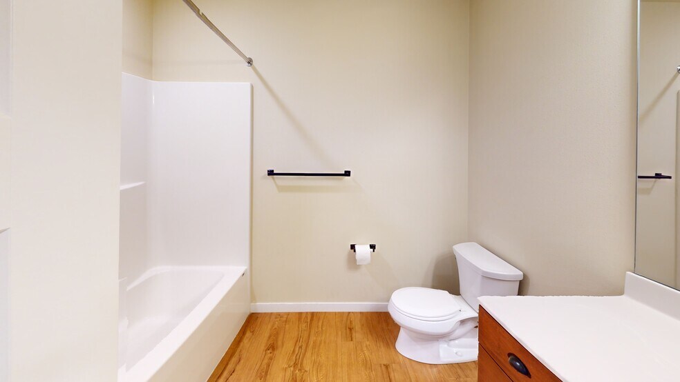 Building Photo - 2018 Campbell Rd