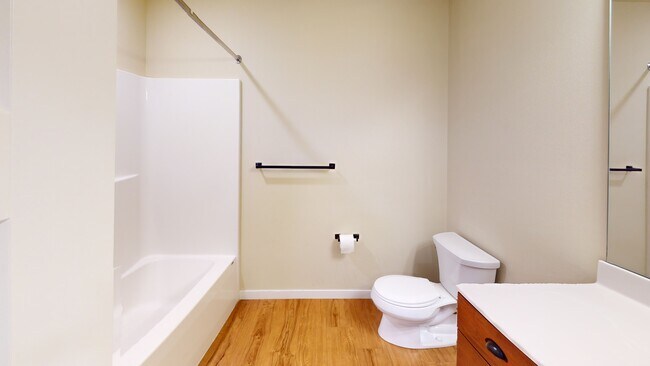 Building Photo - 2018 Campbell Rd