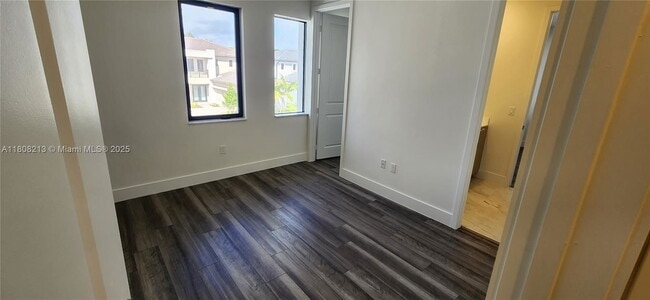 Building Photo - 8314 SW 120th Ter
