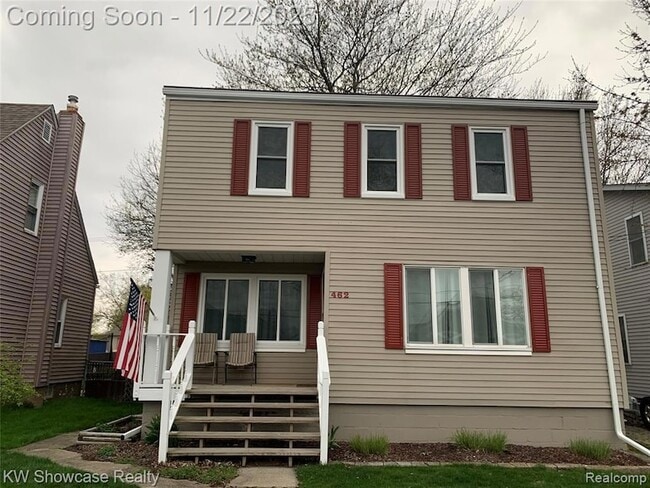 Primary Photo - 462 Algene St