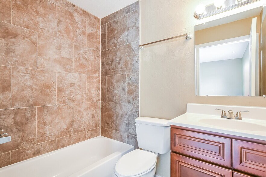 Building Photo - 3645 E Powder Horn Rd