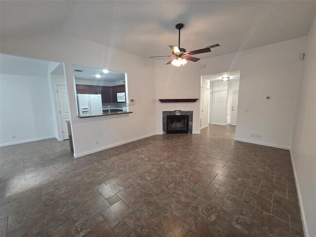 Building Photo - 103 Hummingbird Ct