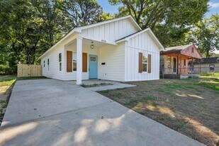 Building Photo - 808 Marechalneil St