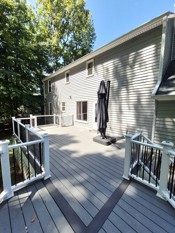 Building Photo - 9019 Double Tree Ln