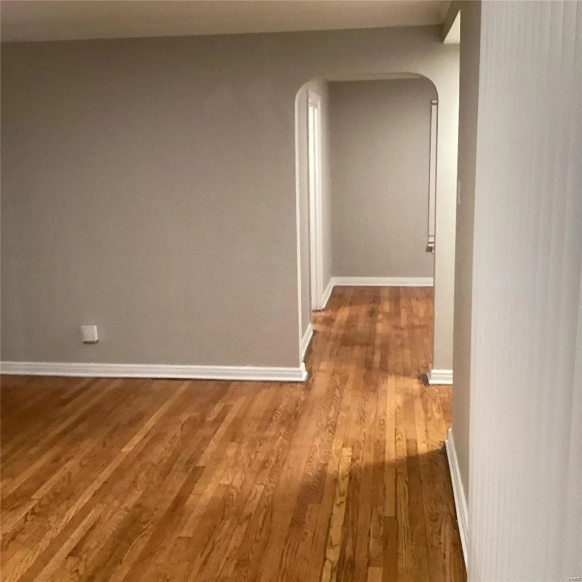 Building Photo - 6827 Roberts Ave