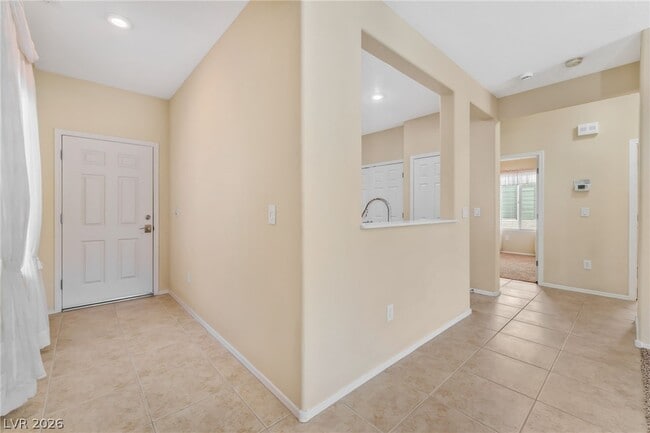 Building Photo - 7632 Fruit Dove St