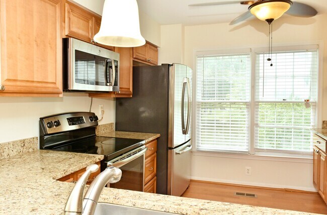 Building Photo - 3838 Angelton Ct