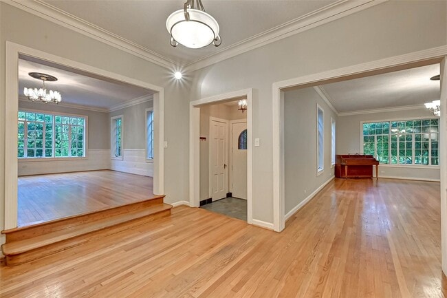 Building Photo - 4628 Roseneath Dr