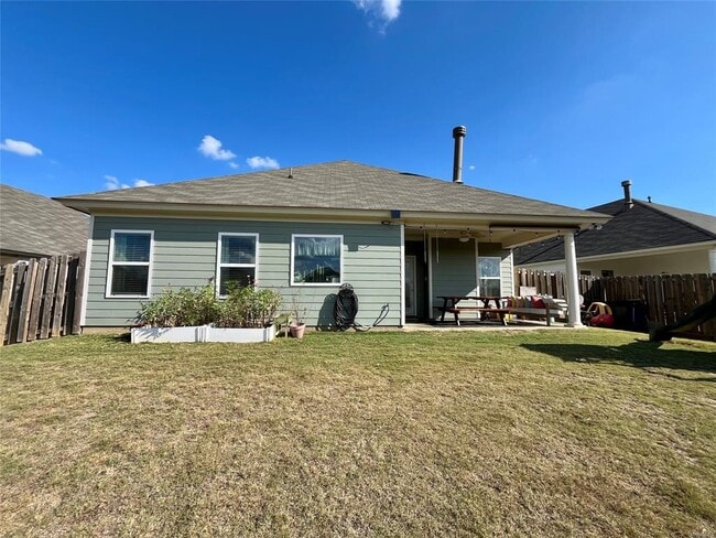 Building Photo - 876 Hedgefield Way