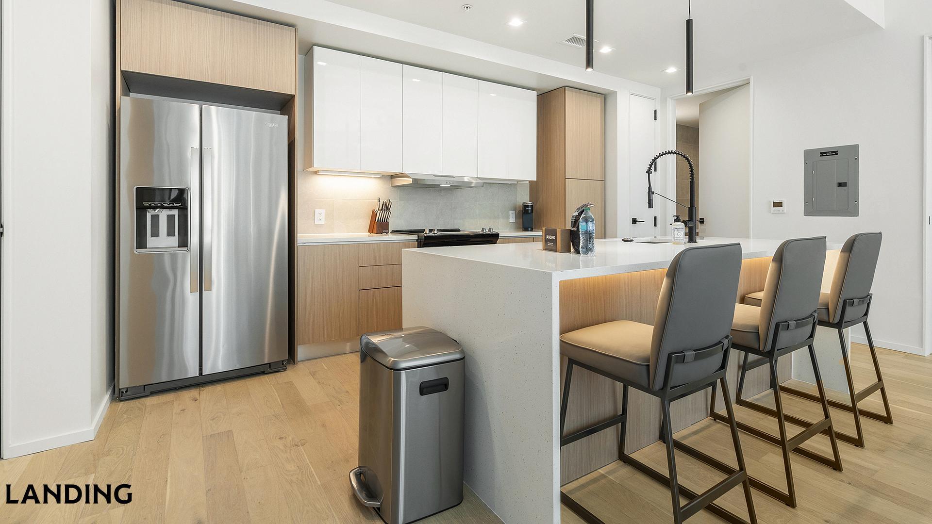 Building Photo - 143 E Commerce St