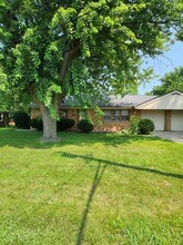 Building Photo - 613-617 W Sheridan Court