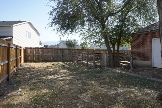Building Photo - 3551 S 2200 W