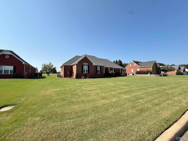 Building Photo - 17916 Remington Dr
