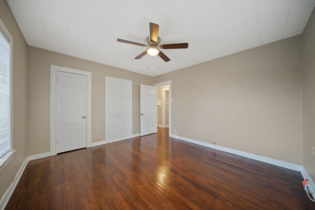 Building Photo - 103 Cosgrove St
