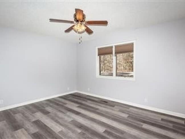 Building Photo - Large 3 Bedroom, 2 Bathroom home on the East End of the village. A serene neighborhood just waiti...