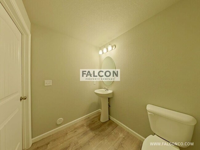 Building Photo - 876 Petra Heights