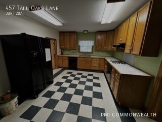 Building Photo - 457 Tall Oaks Ln
