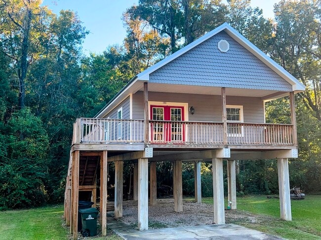 Building Photo - 1501 McPherson Dr