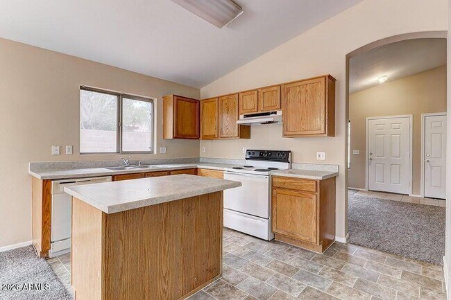 Building Photo - 14916 W Acapulco Ln