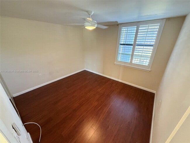 Building Photo - 1522 Whitehall Dr