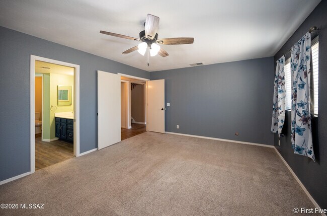Building Photo - 8984 N Eaglestone Loop