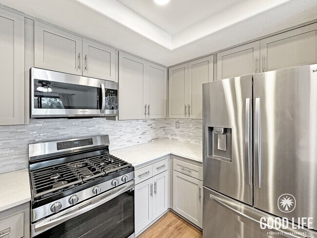 Building Photo - Mission Viejo Gem! Private Yard, Vaulted Ceilings & Resort-Style Pool + Spa