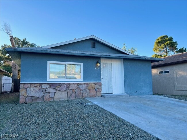 Building Photo - 428 S Beaumont St