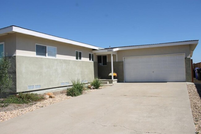 Building Photo - 3Bed/2Bath -Serra Mesa ~ Root St.