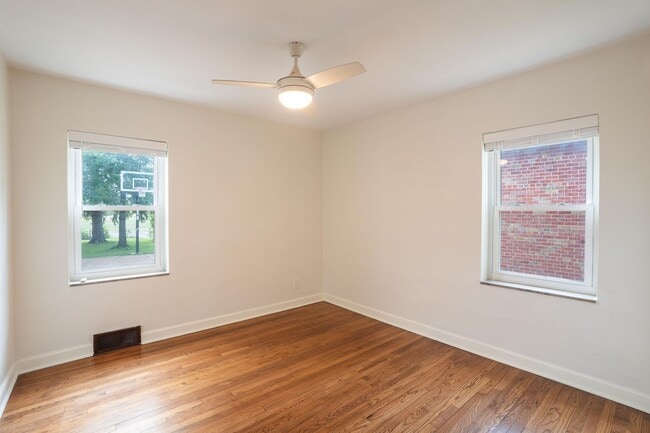 Building Photo - 5011 McCausland Ave