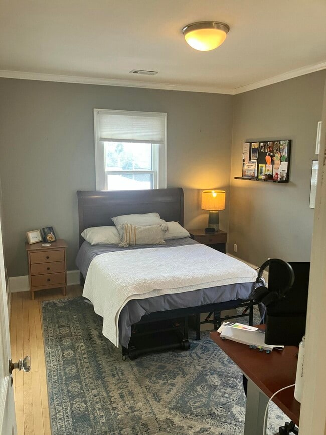 Building Photo - 5909 W Washington Blvd