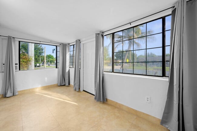 Building Photo - 1797 St