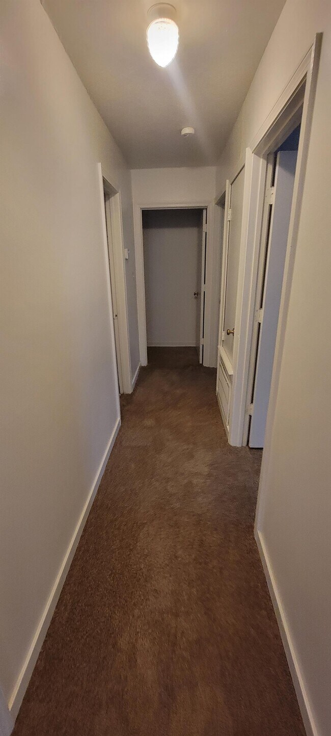 Building Photo - 117 Crestwood Cove